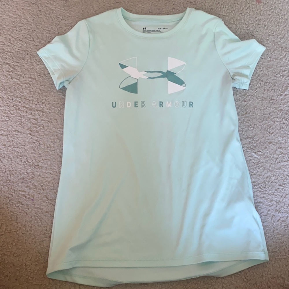teal t shirt